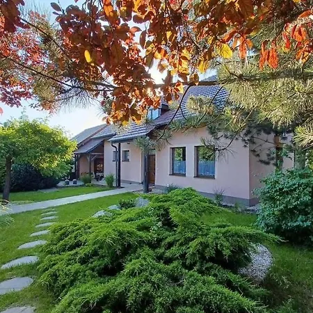 V Soukromi Na Sadove 906 - Homestay szállás Valtice
