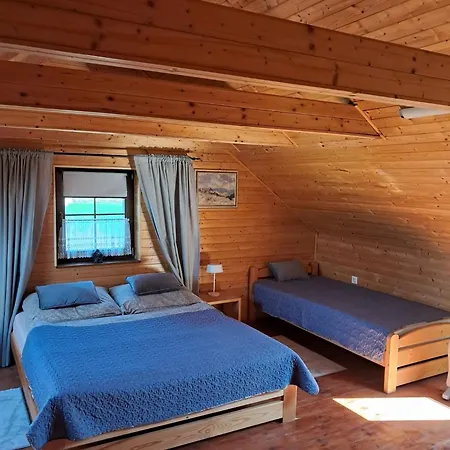 Δωμάτια σε οικογενειακή κατοικία V Soukromi Na Sadove 906 -