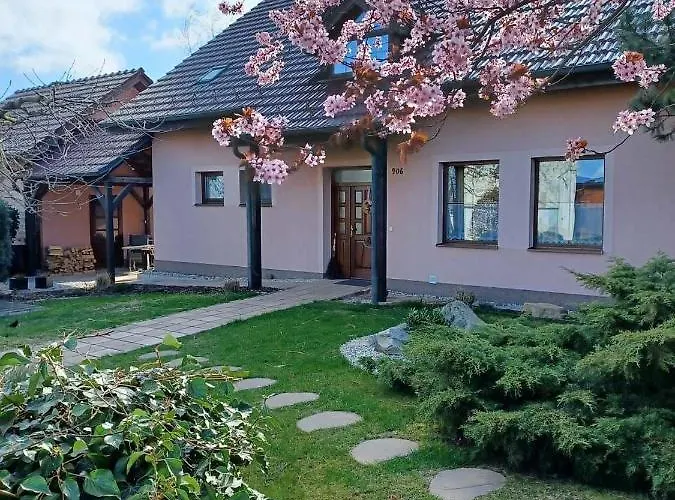 Homestay V Soukromi Na Sadove 906 - Valtice