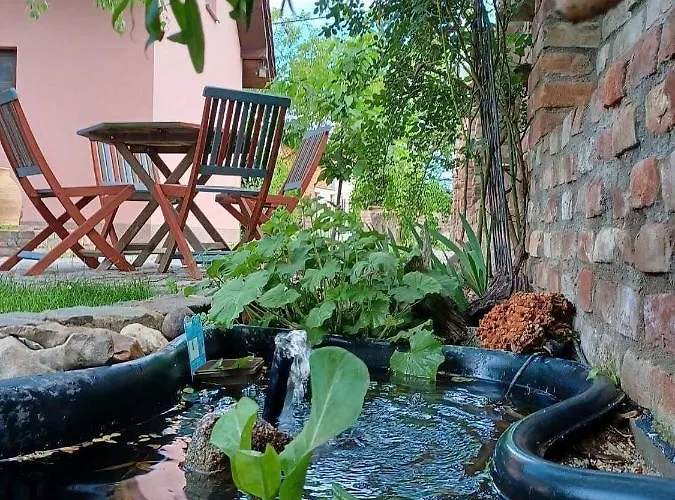 V Soukromi Na Sadove 906 -